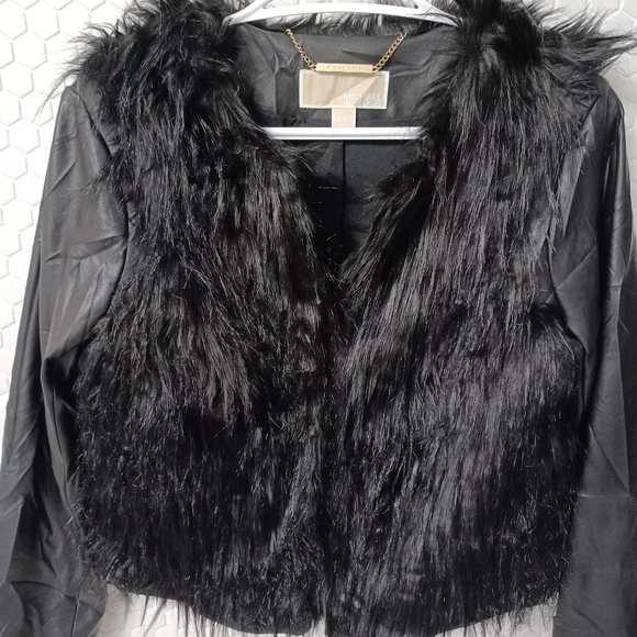 NWT! Michael Kors Faux Leather / Fur crop jacket - Picture 5 of 10